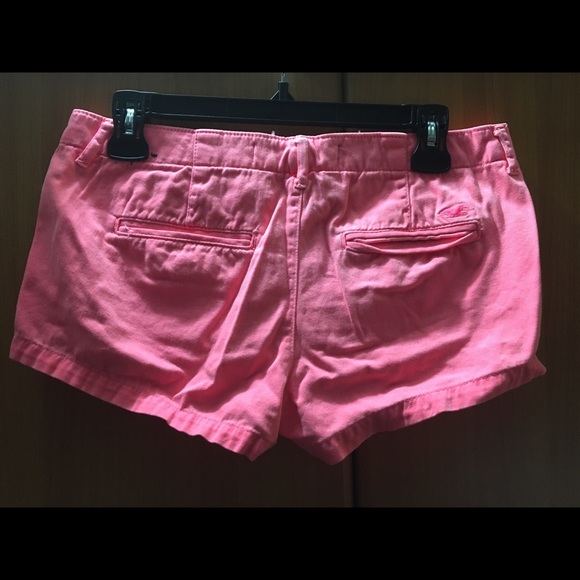Cute pink Hollister shorts - Picture 3 of 3